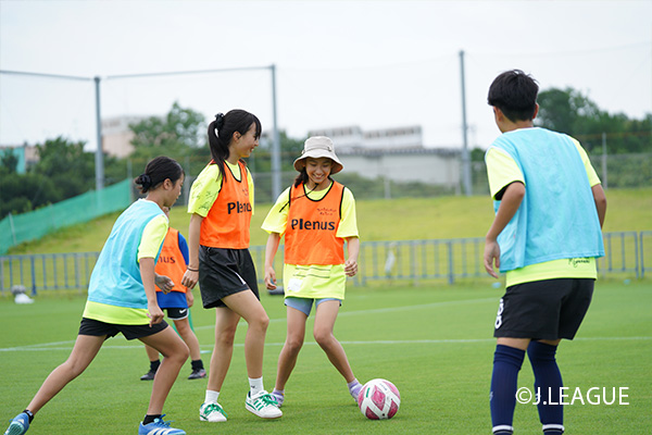 写真：ドリブル